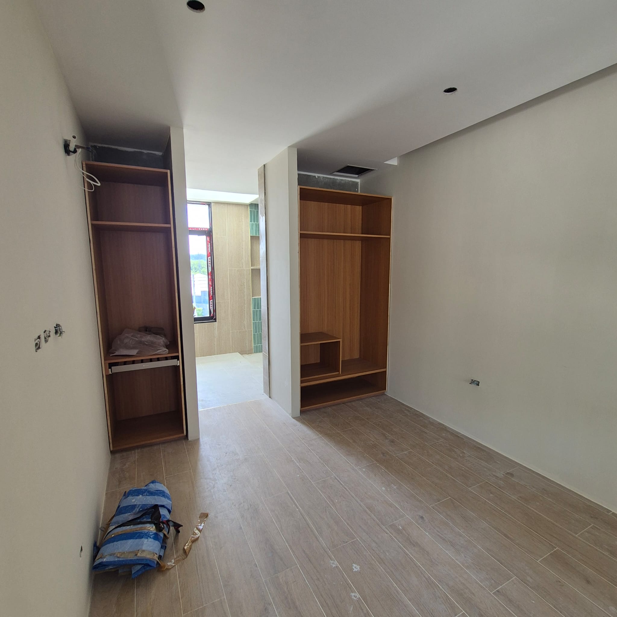 Bedroom corridor and door installation