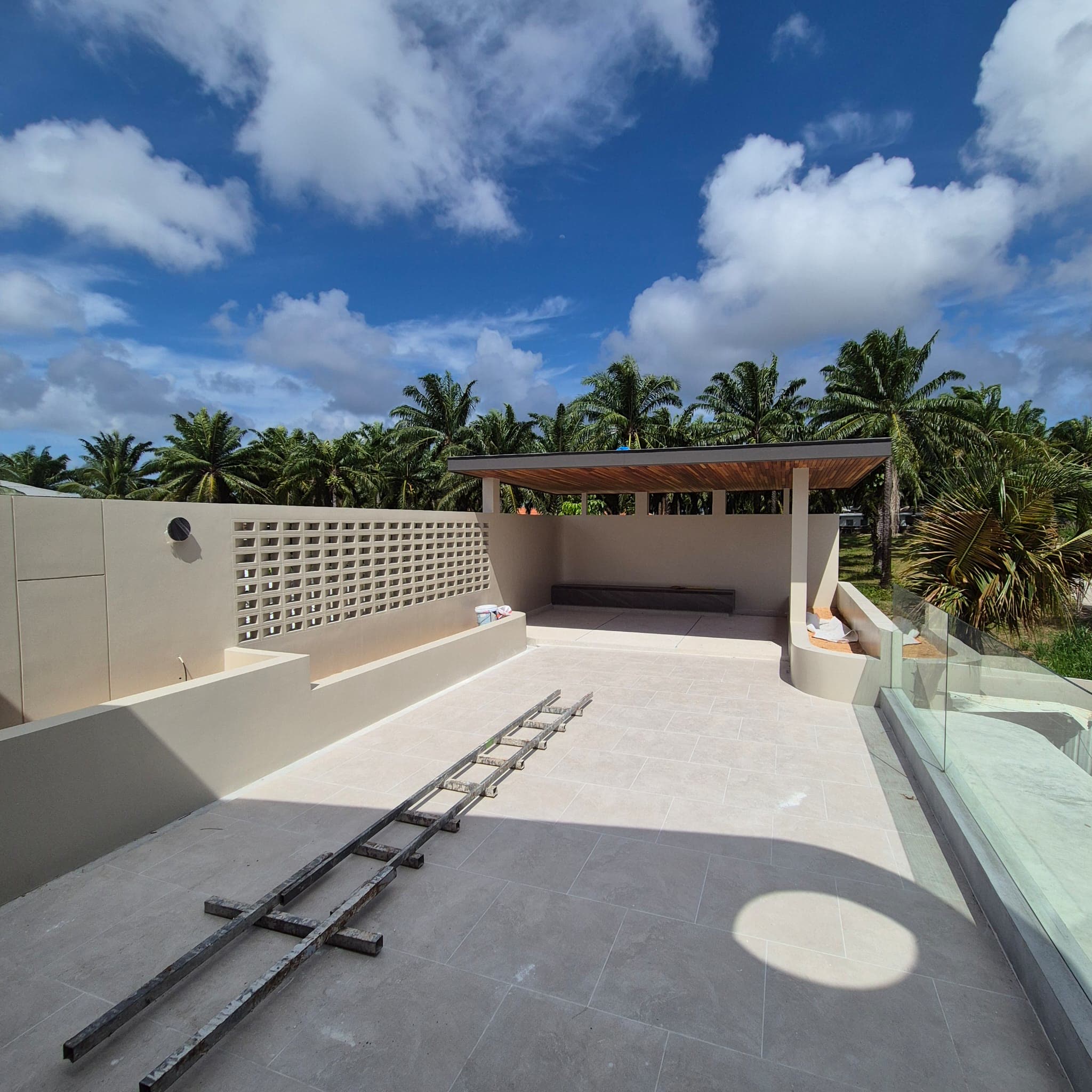 Roof deck with sala and breeze-block screen
